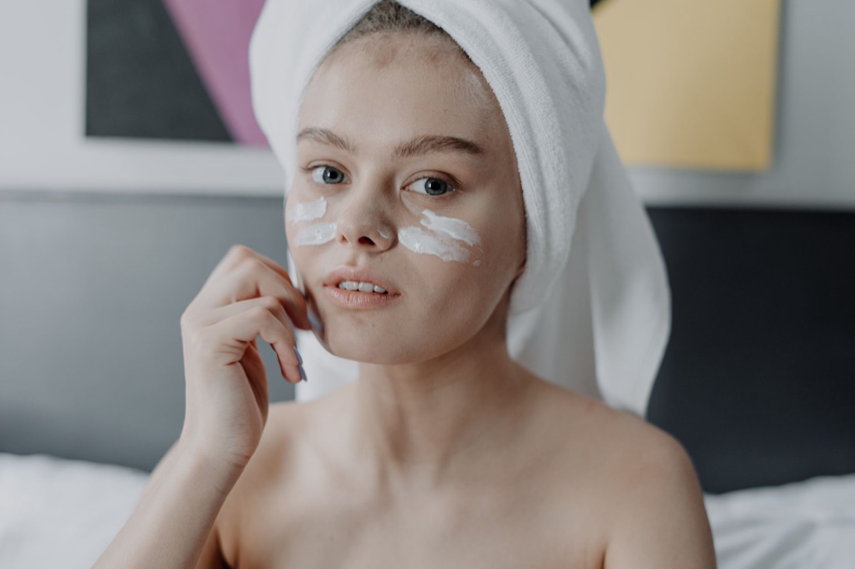 Skincare guide: 3 pilastri per una pelle sana e luminosa